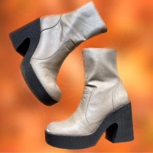 Jeffrey Cambell Kartini Booties